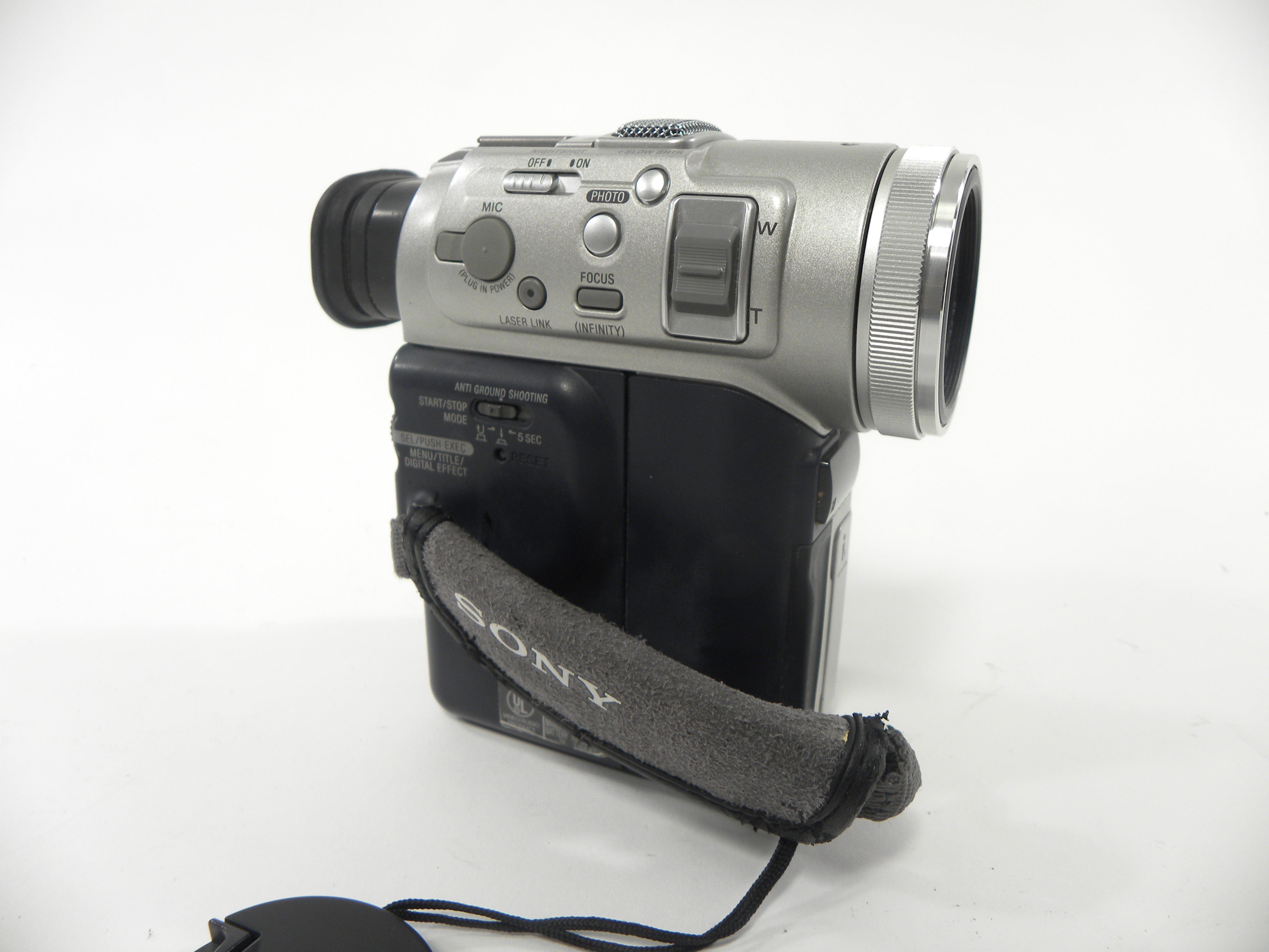 Sony Digital Handycam DCR-PC100 Mini DV