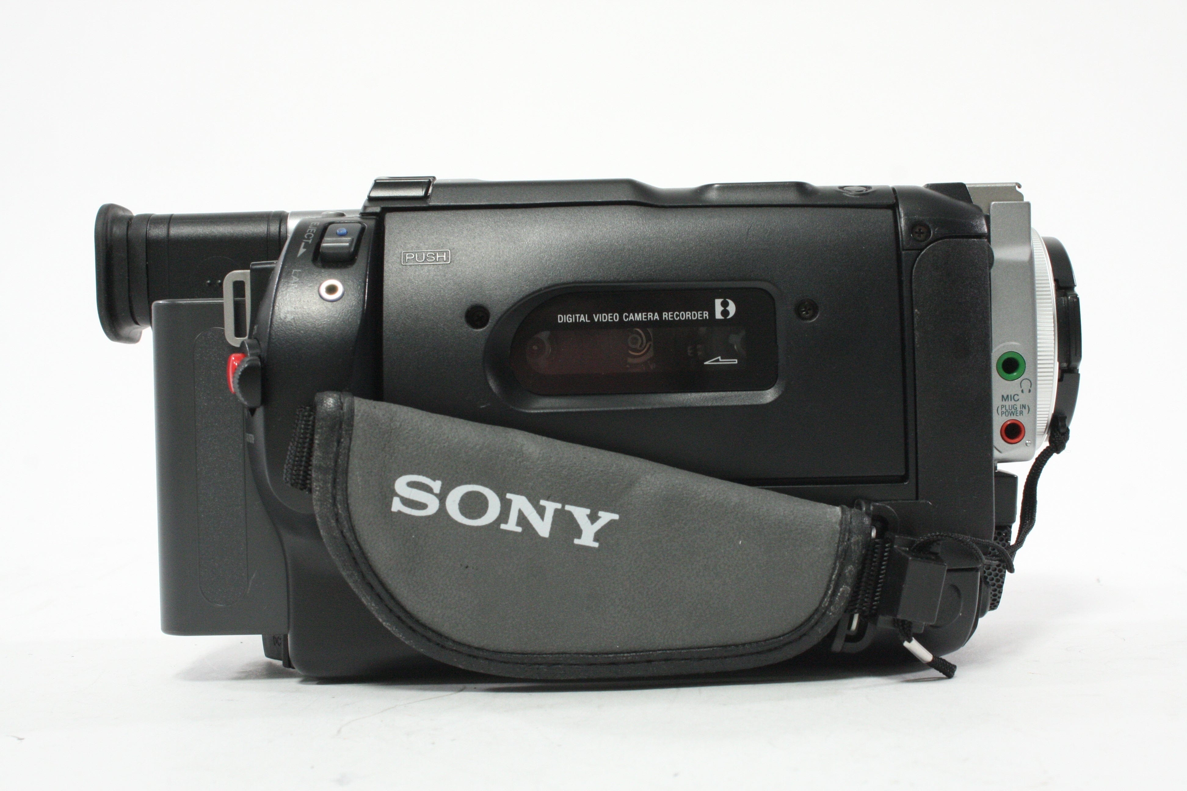 Sony Digital Handycam DCR-TRV103 NTSC Camcorder