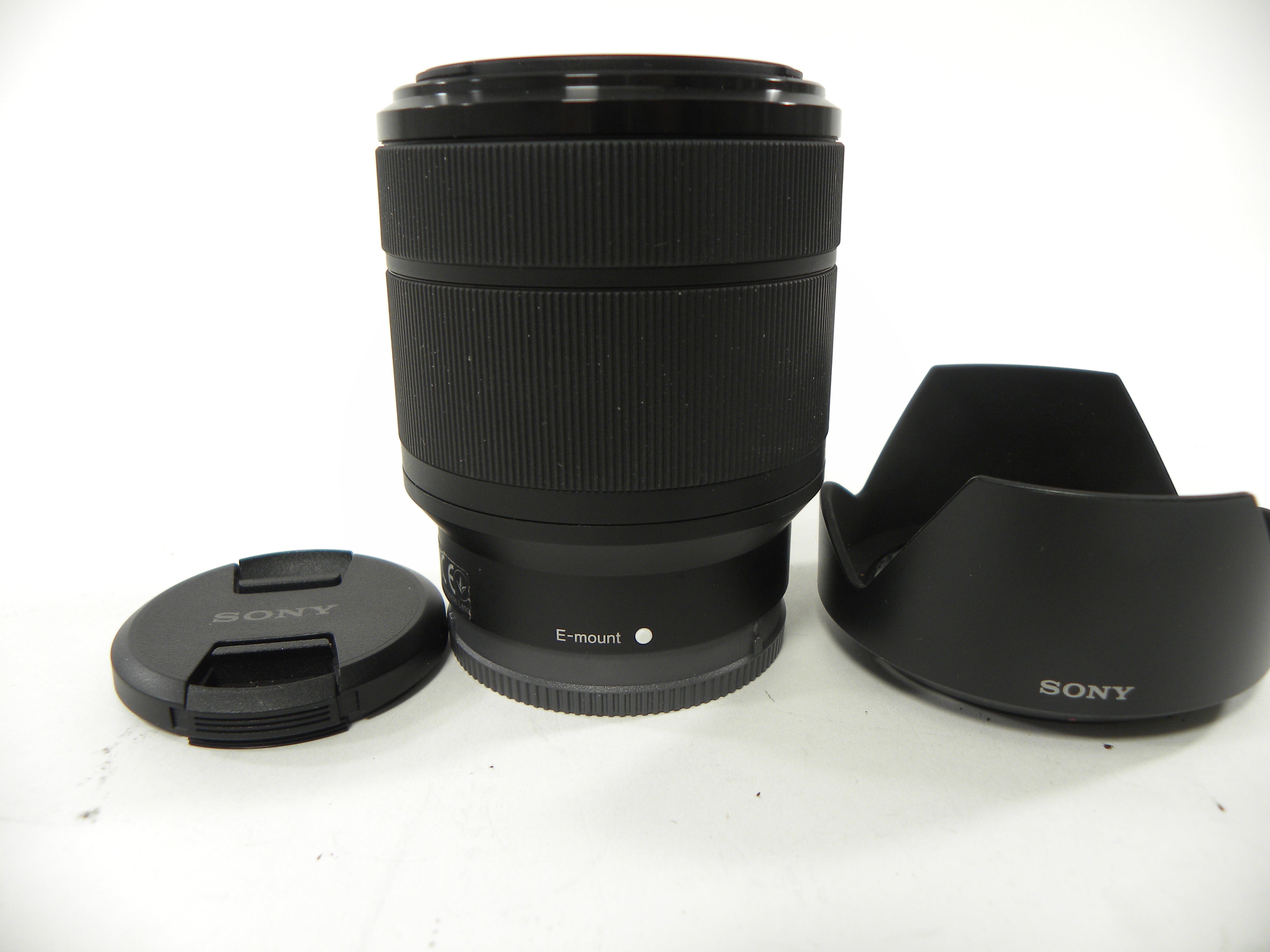 Sony FE 28-70mm f3.5-5.6 OSS lens