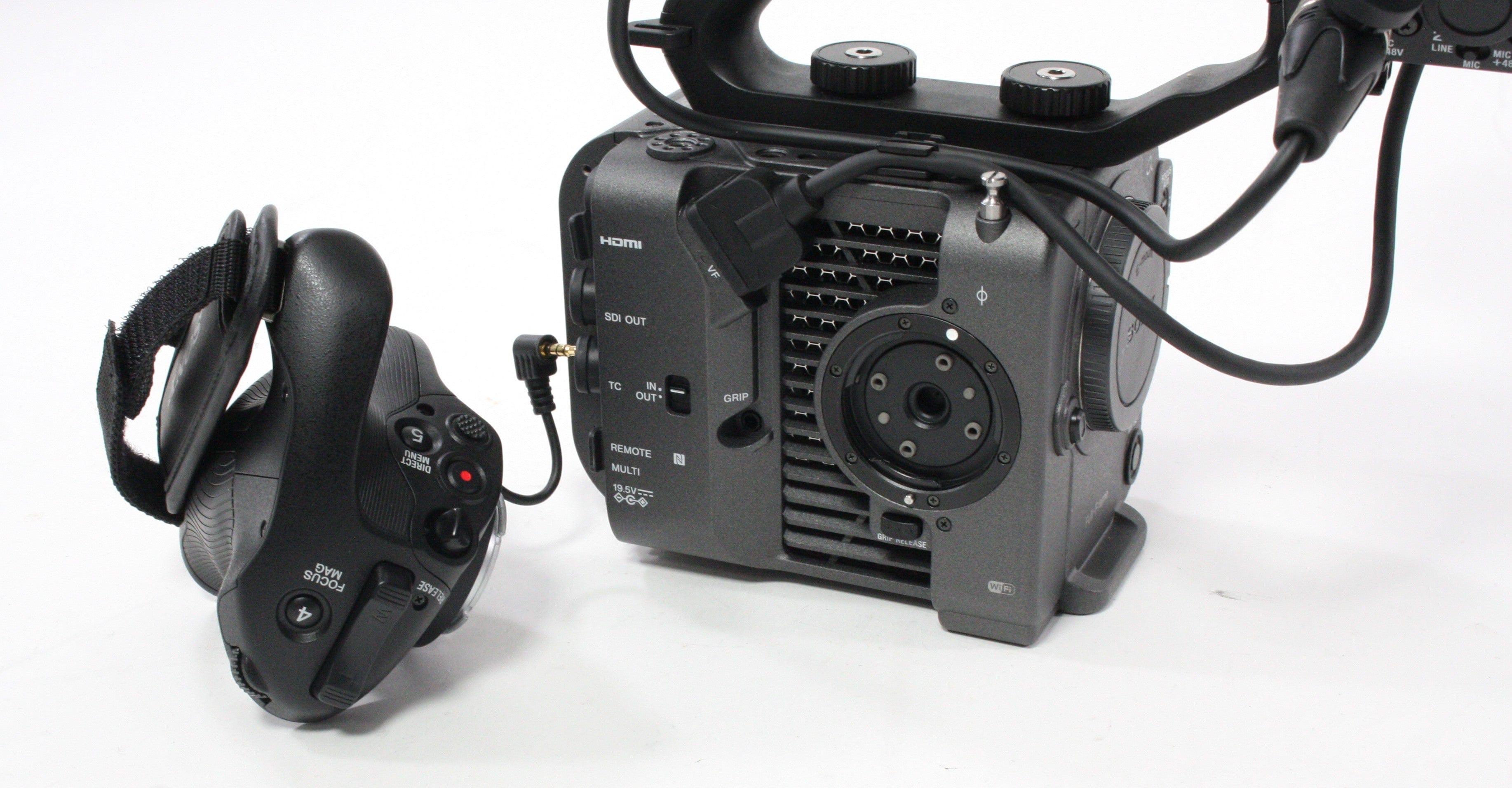 Sony FX6 Video Camera with ECM-VG1 Mic (ONLY 4hr on clock)