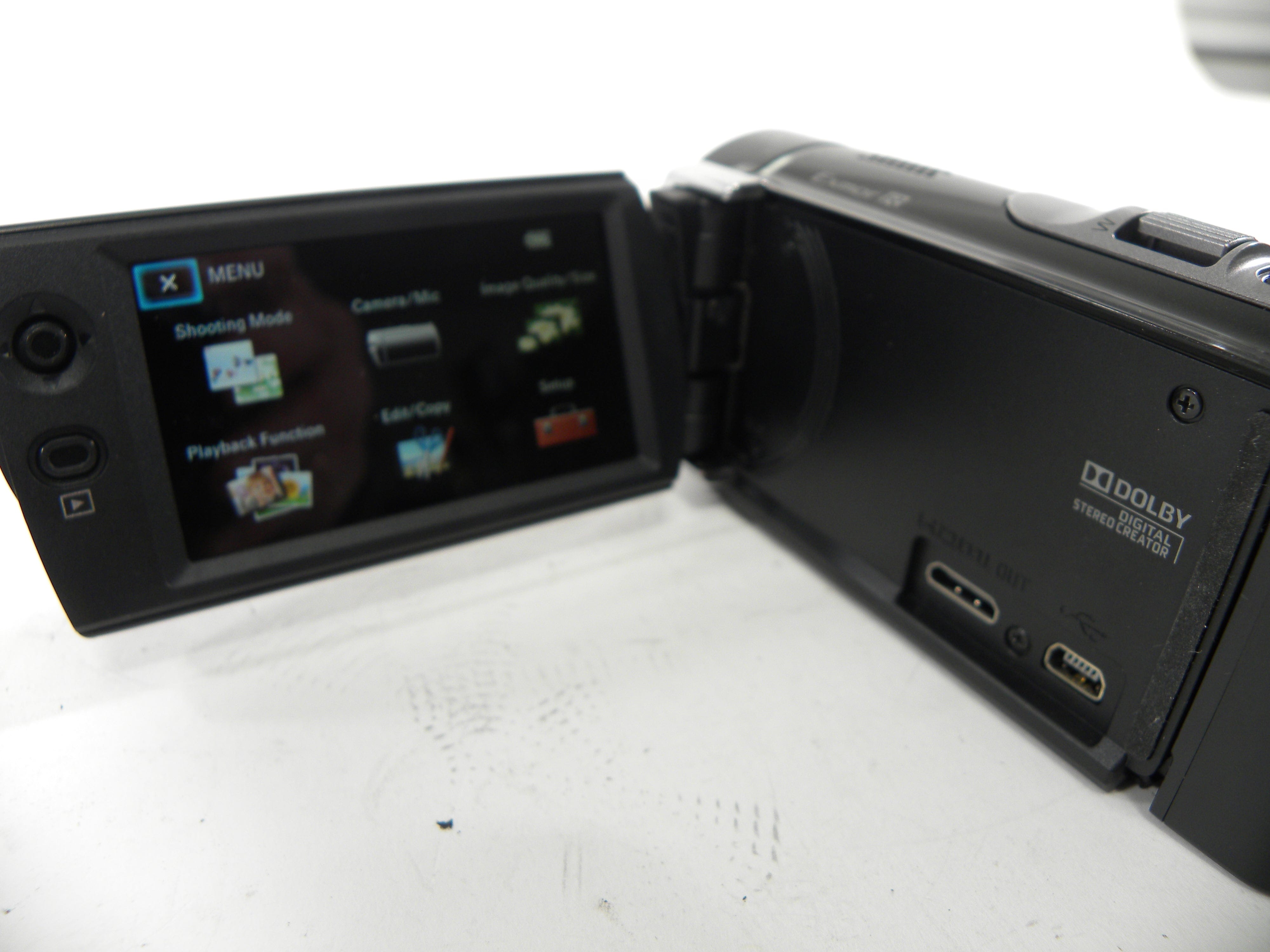 Sony HDR-CX 190 5.3mp Digital Handycam Camcorder