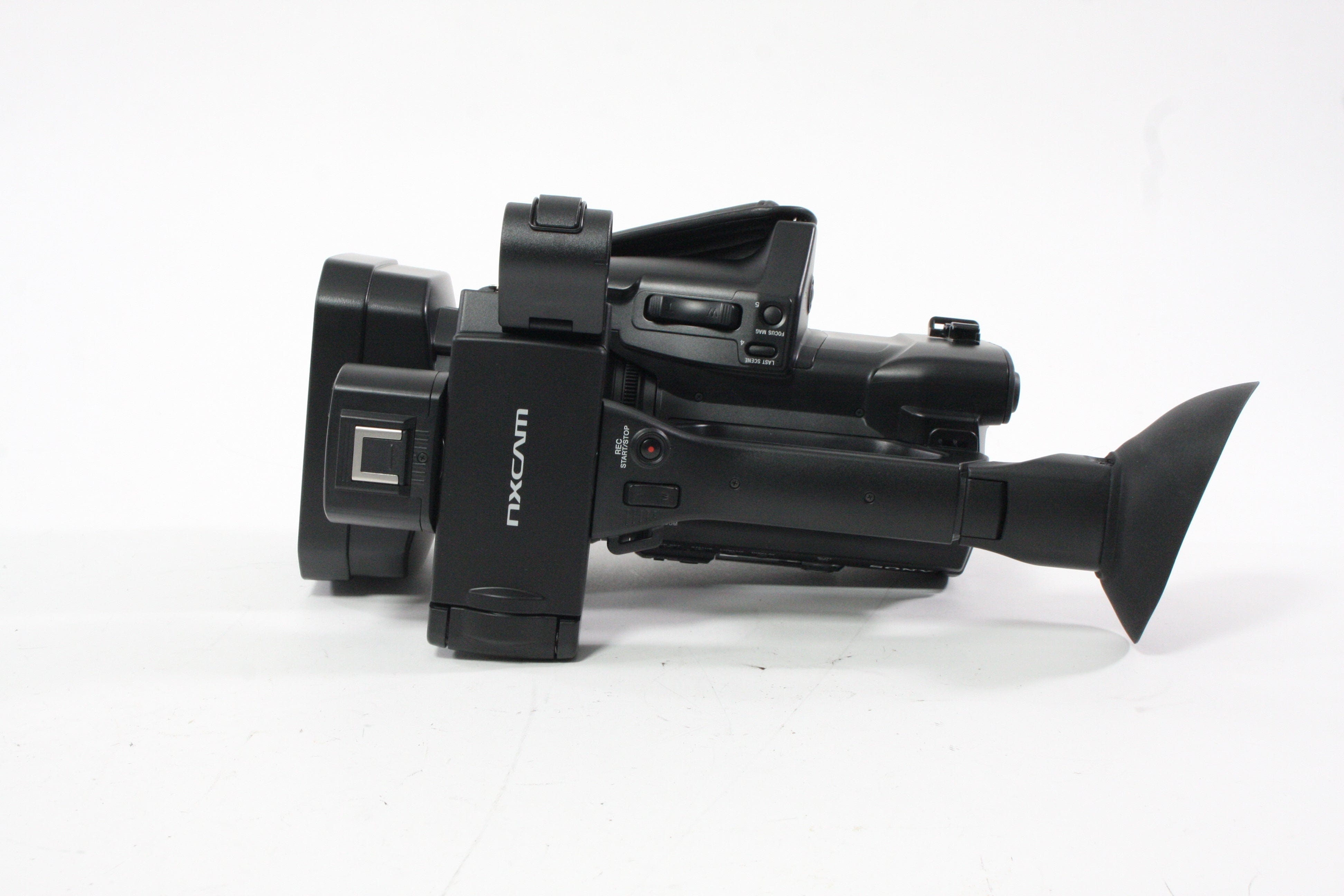 Sony HXR-NX100 Full HD NXCAM Camcorder with 10 hours of Usage.LIKE NEW
