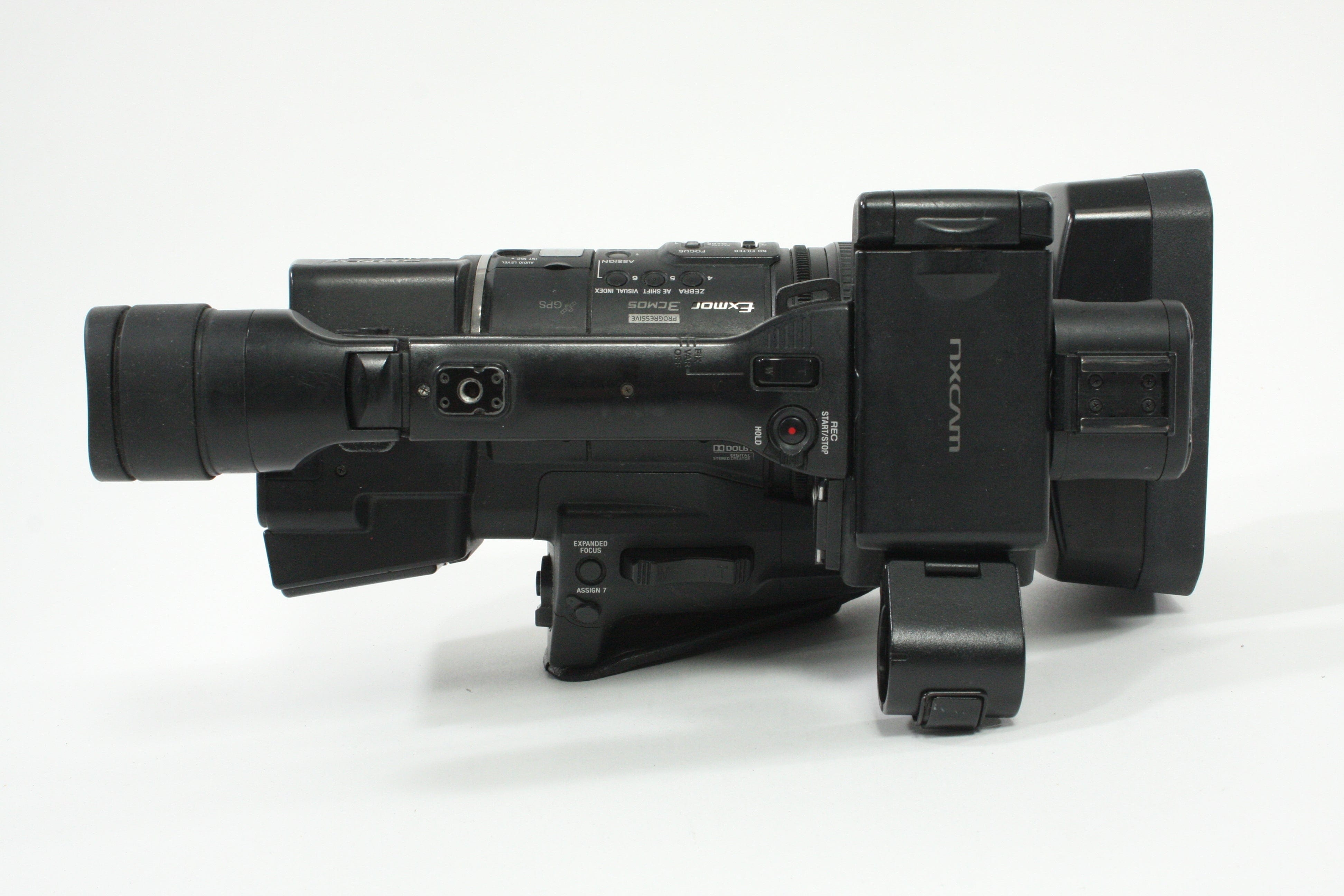 Sony HXR-NX5U NXCAM Professional Camcorder - 1150  hours usage -selling as-is.
