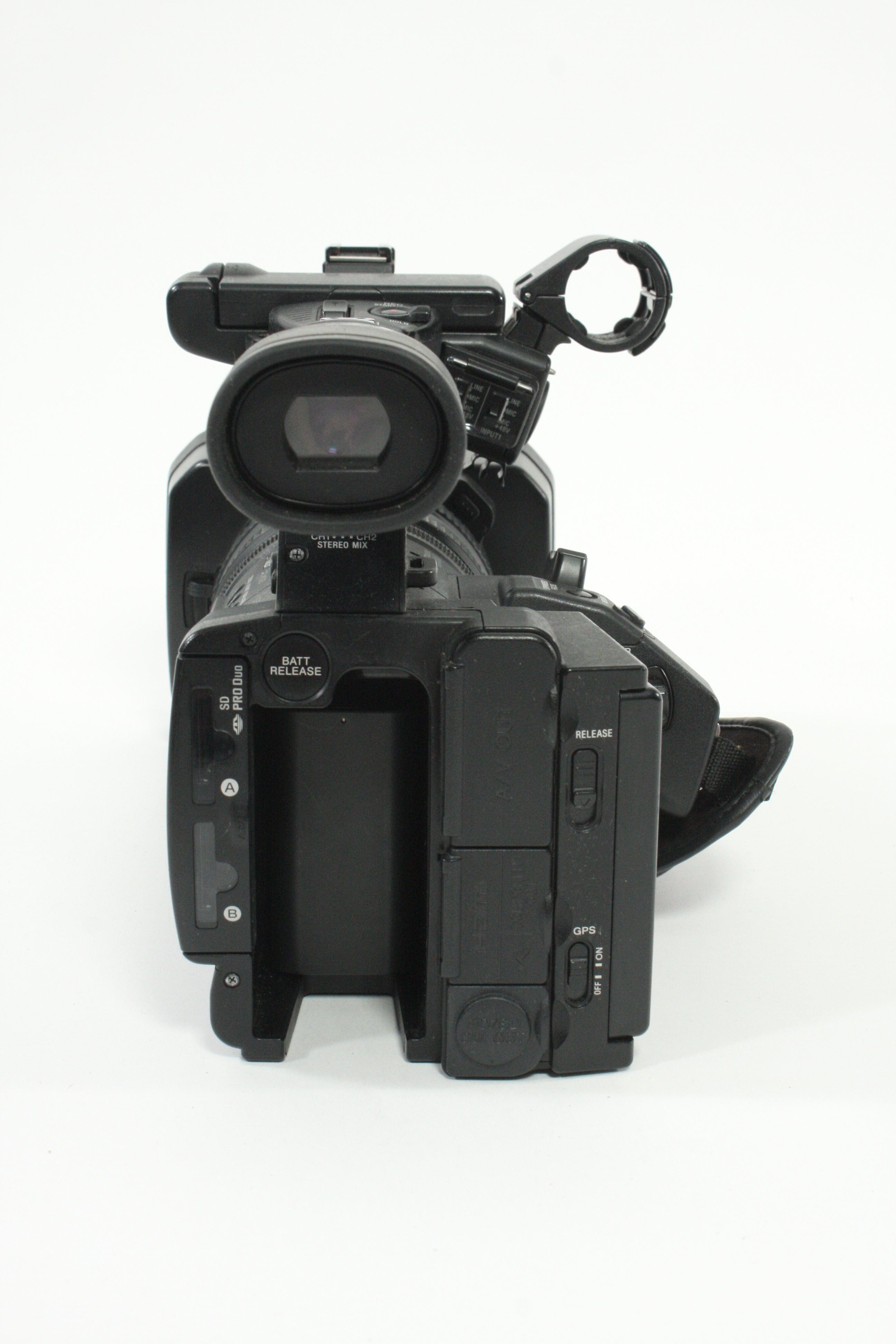 Sony HXR-NX5U NXCAM Professional Camcorder - 550  hours usage - Selling as-is.