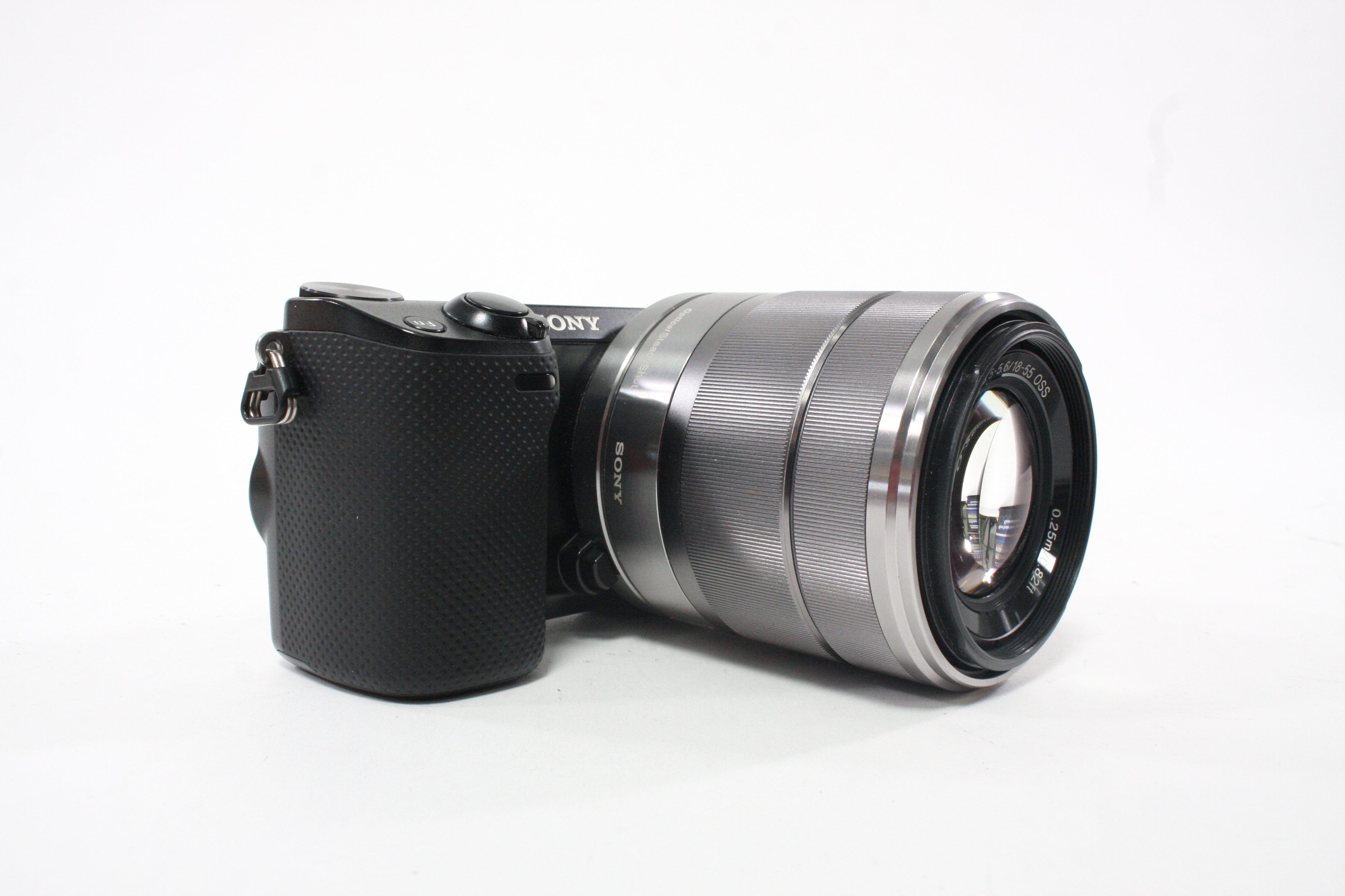 Sony NEX-5R Digital Mirrorless Camera with 18-55mm f/f/3.5-5.6 OSS Lens