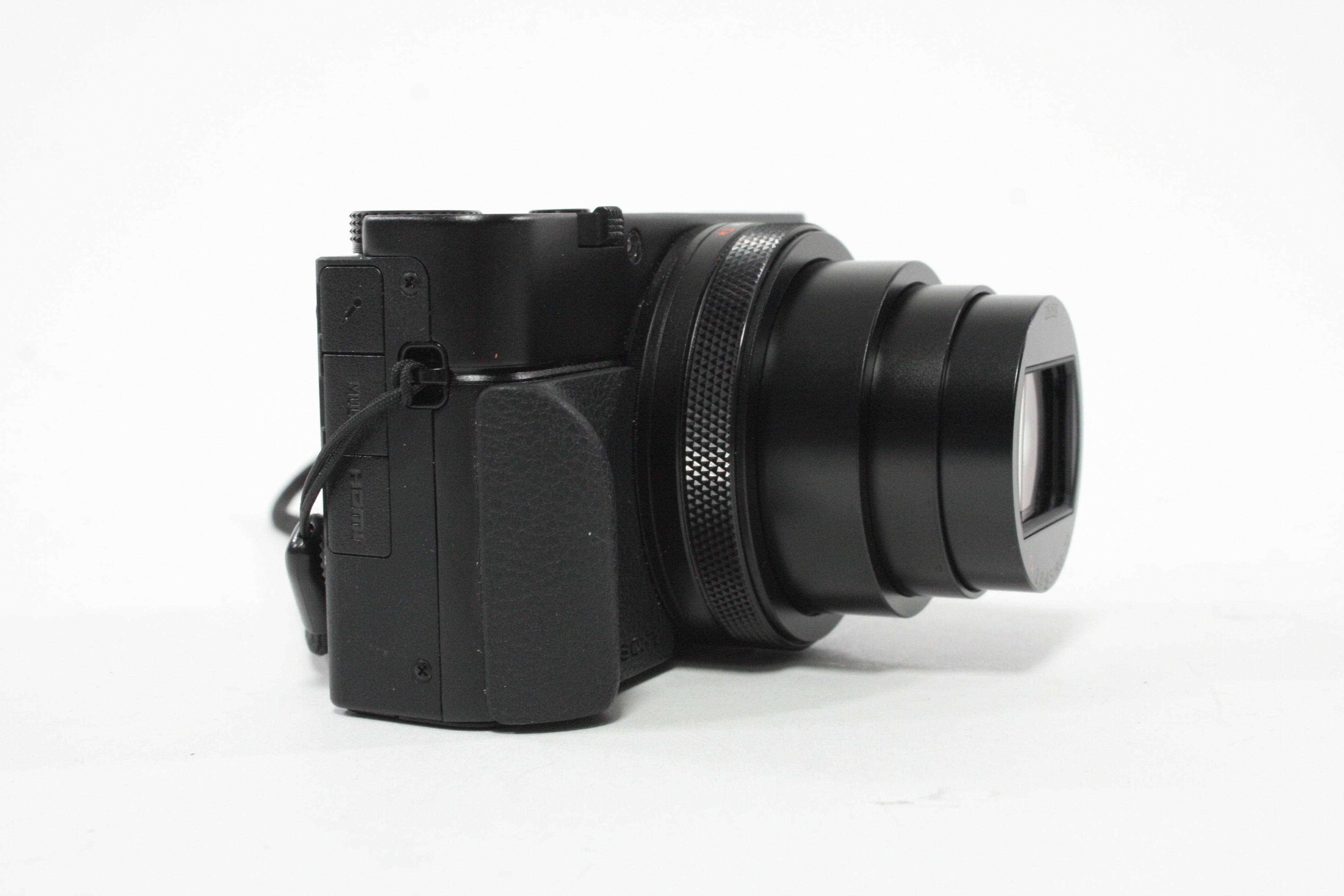 Sony RX100 VII Point-and-Shoot Digital Camera