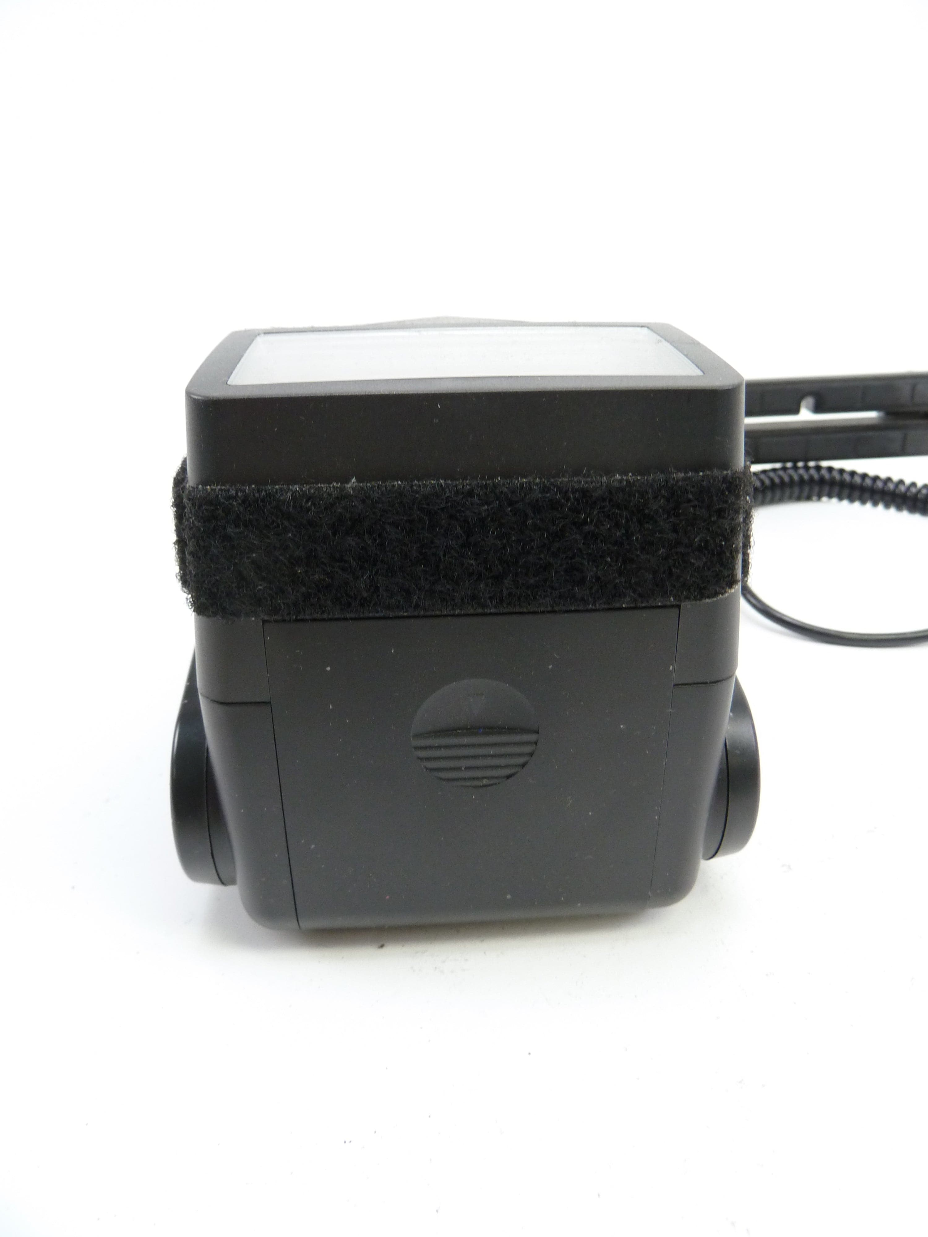 Sunpak 555 Handle Mount Flash with Brackets and Cords