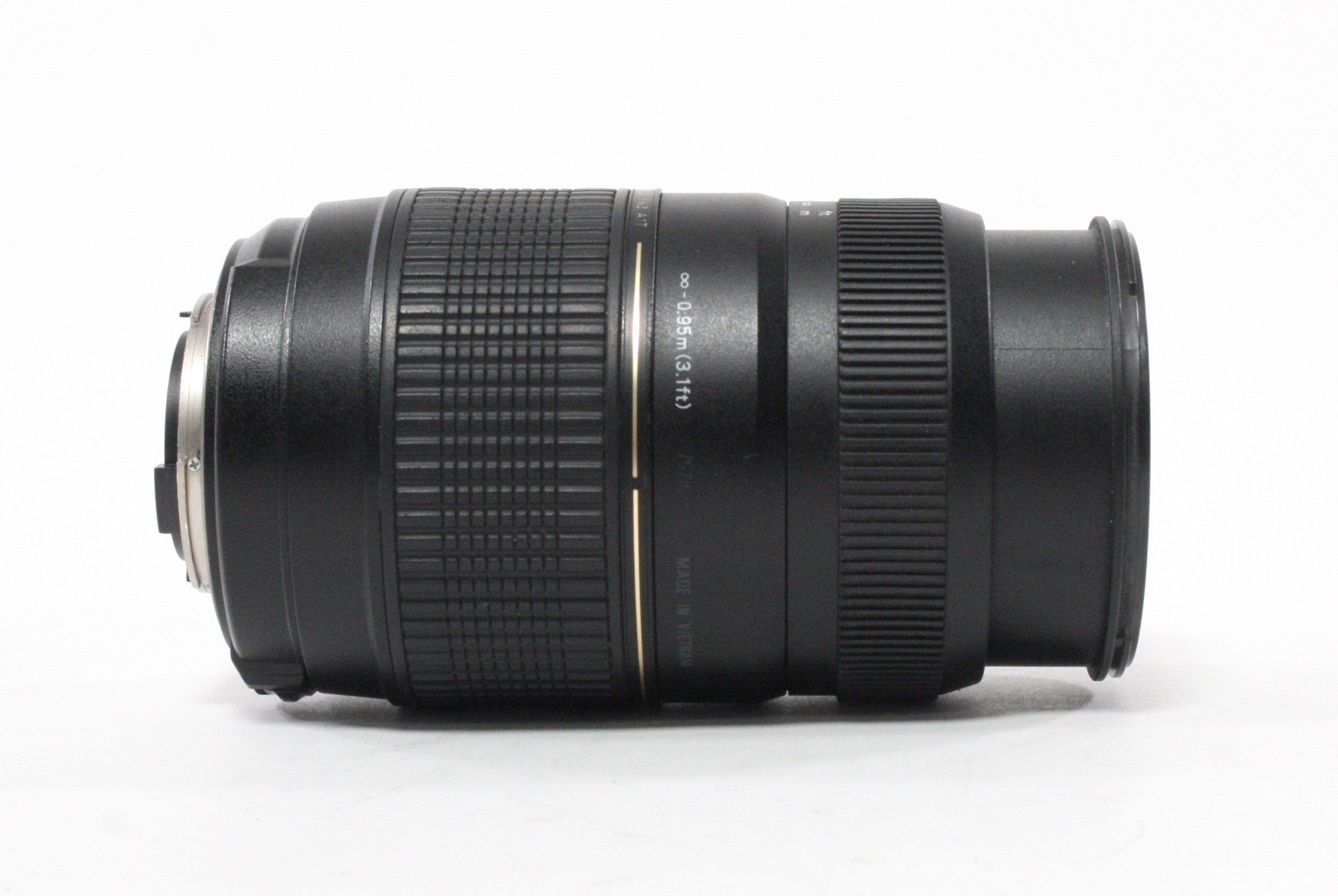Tamron AF 70-300mm f/4-5.6 LD for Nikon AF Full Frame Mount.