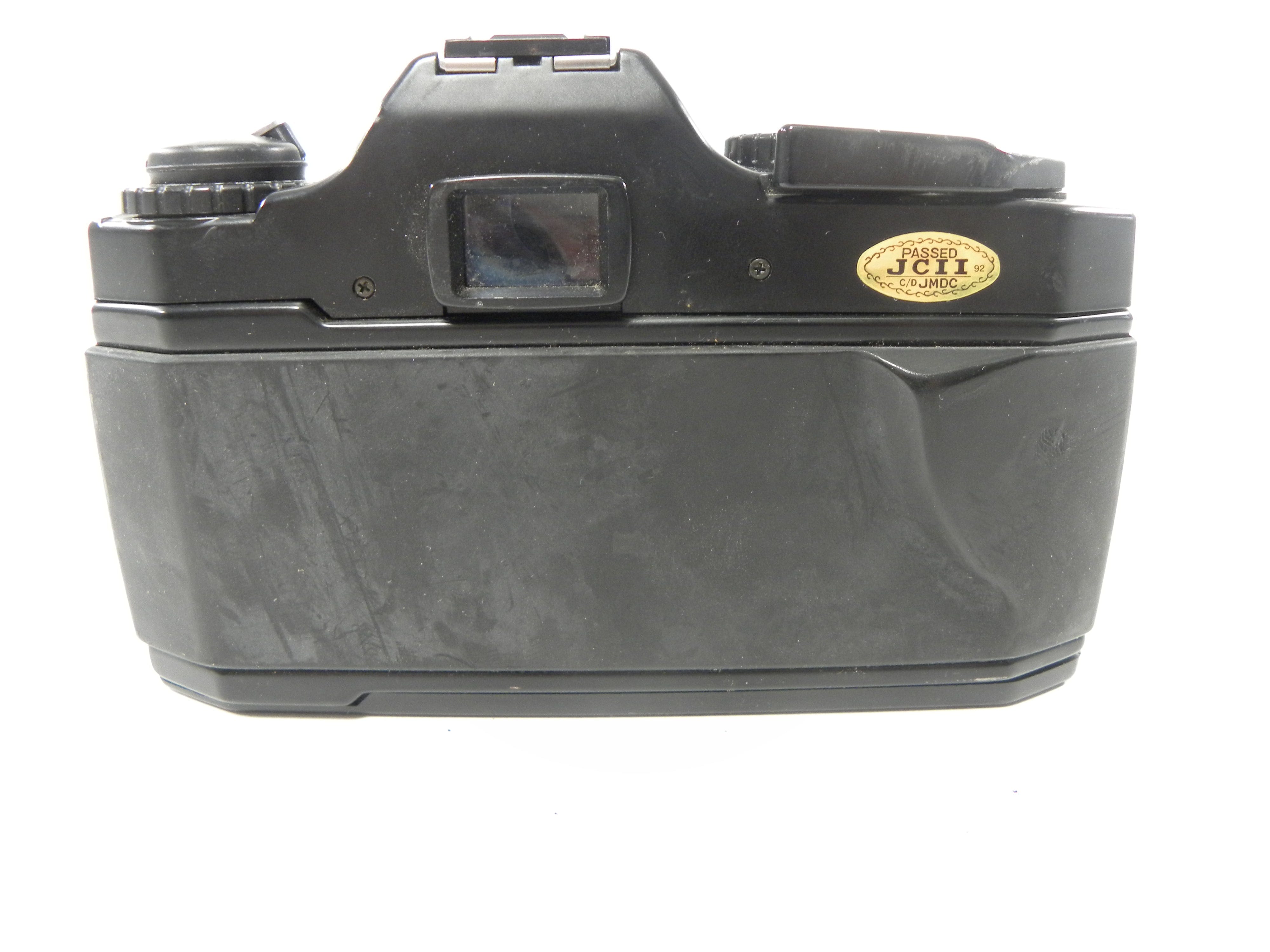 Vivitar V2000 35mm SLR w/Vivitar 35-70mm f3.5-4.8