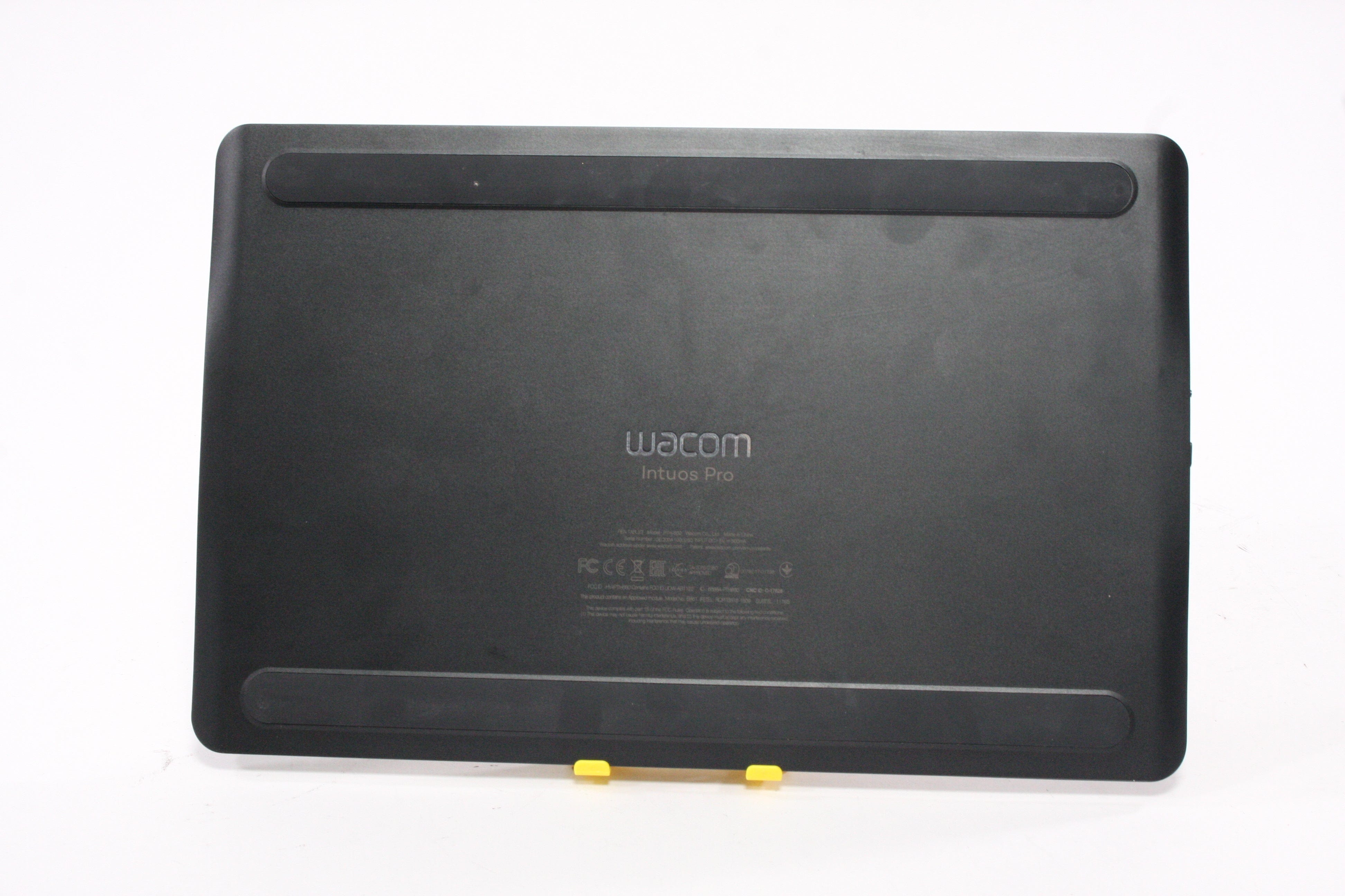Wacom Intuos Pro Medium PTH660 with Pen